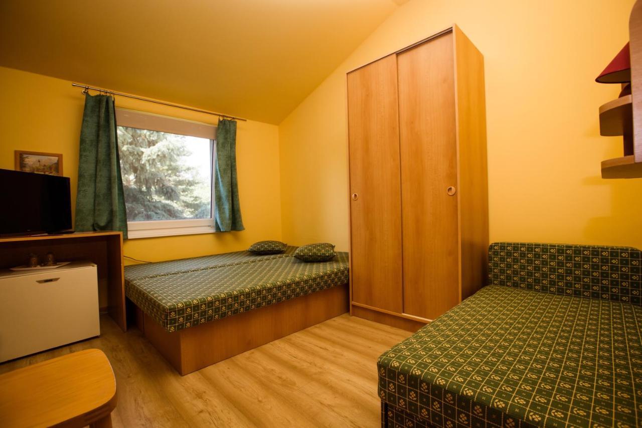 Penzion Adriana Патинце Экстерьер фото