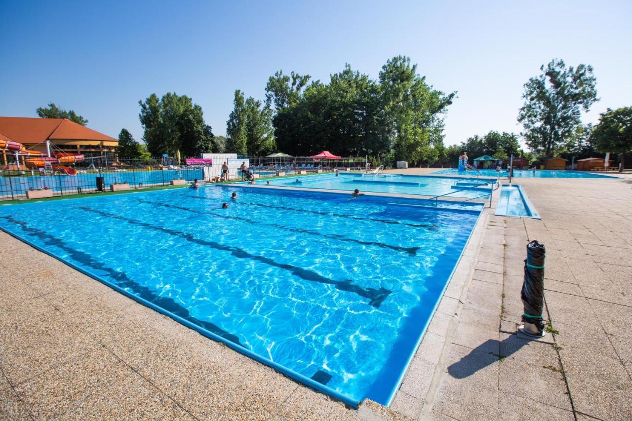 Penzion Adriana Патинце Экстерьер фото