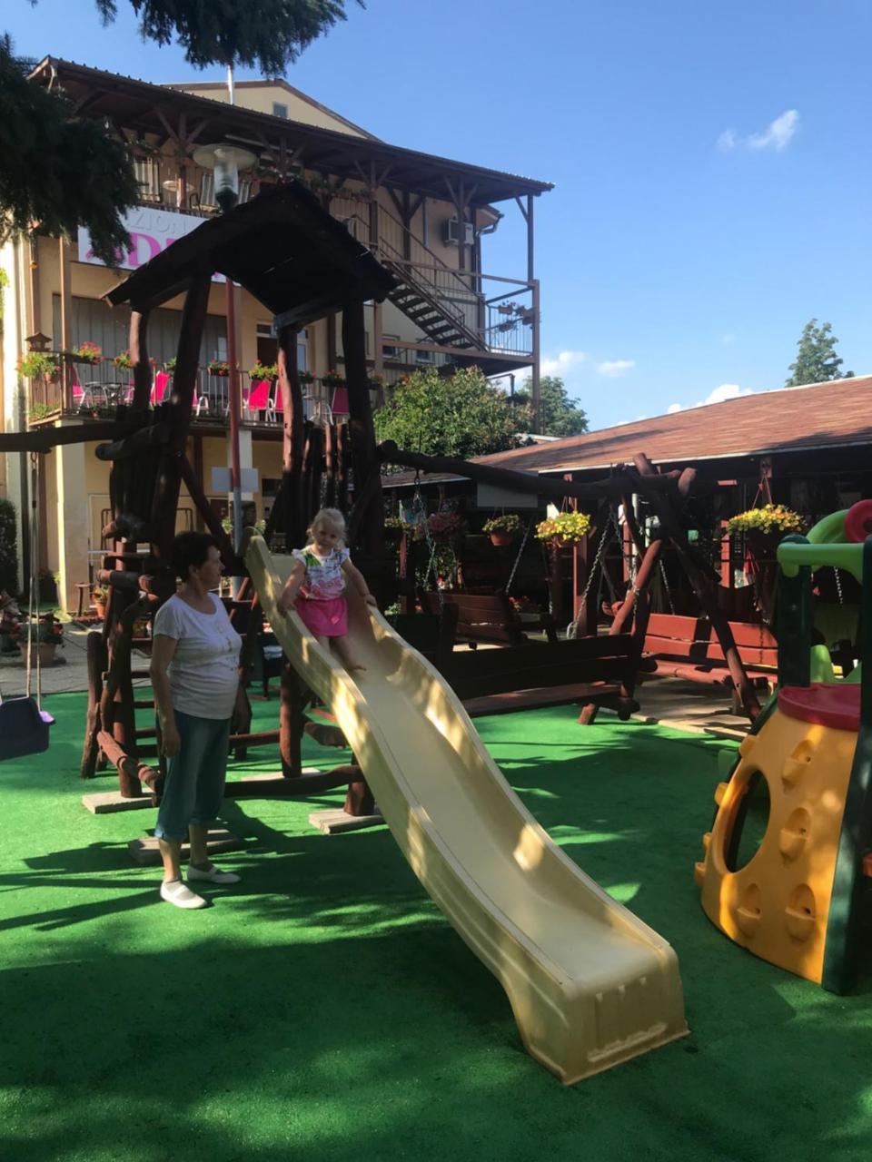 Penzion Adriana Патинце Экстерьер фото