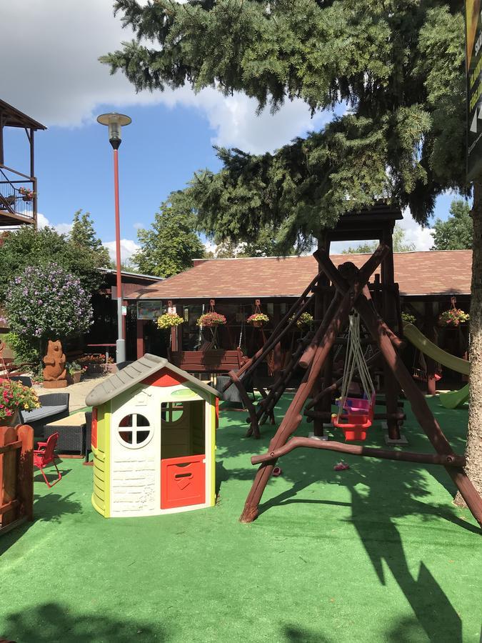 Penzion Adriana Патинце Экстерьер фото